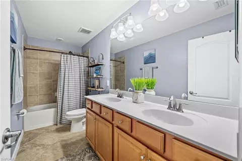 Bath - 4754 Abaca Cir, Naples, FL 34119 photo 5 of 6