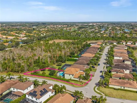 View/Area - 4754 Abaca Cir, Naples, FL 34119 photo 2 of 4