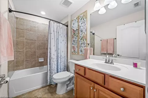 Bath - 4754 Abaca Cir, Naples, FL 34119 photo 4 of 6