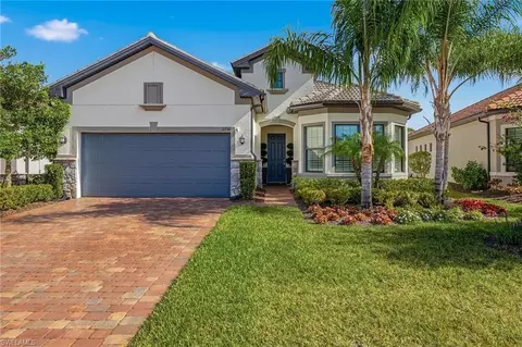 2730 Aviamar Cir, Naples, FL 34114