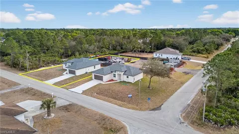 View/Area - 1402 E 7th St, Lehigh Acres, FL 33972 photo 4 of 18