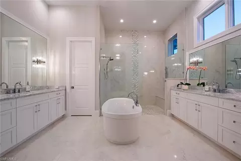 Bath - 6830 Mangrove Ave, Naples, FL 34109 photo 2 of 4