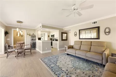 1155 Sandpiper St #B7, Naples, FL 34102