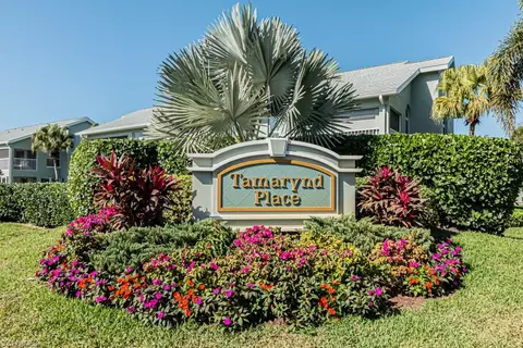 2143 Tama Cir #201, Naples, FL 34112