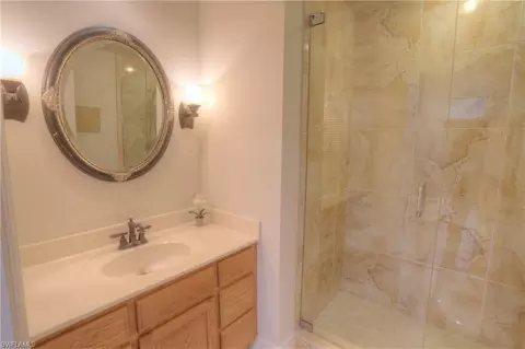 Bath - 486 Edgemere Way E #2, Naples, FL 34105 photo 3 of 3