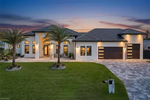 455 SE 17th Ave, Cape Coral, FL 33990
