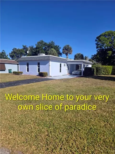 1 Knights Bridge Rd #A1, Naples, FL 34112