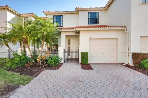 7392 Bristol Cir, Naples, FL 34120