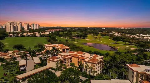6770 Pelican Bay Blvd #231, Naples, FL 34108