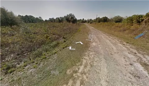 712 Ledge St, Lehigh Acres, FL 33972