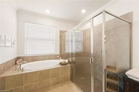 Bath - 2275 Dancy St, Naples, FL 34120 photo 2 of 4