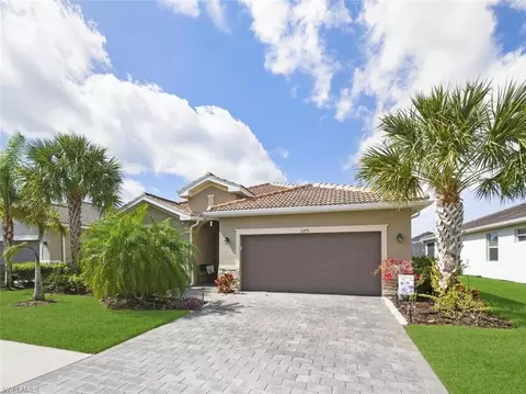 Exterior - 2275 Dancy St, Naples, FL 34120 photo 2 of 10