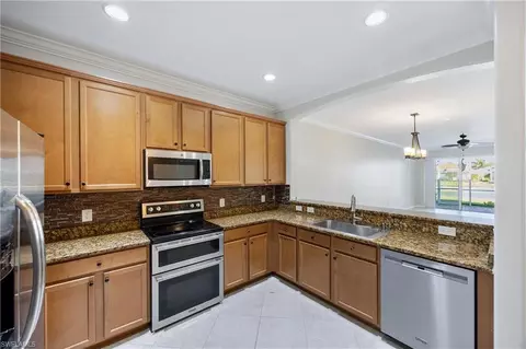 Kitchen - 14488 Grapevine Dr, Naples, FL 34114 photo 2 of 2