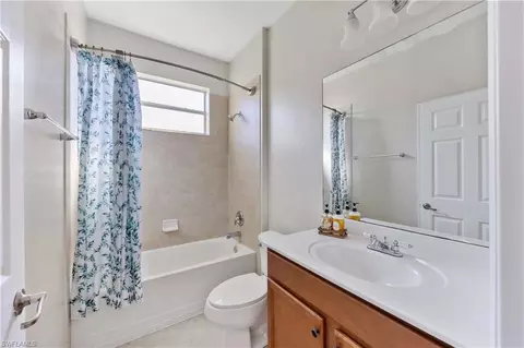 Bath - 14488 Grapevine Dr, Naples, FL 34114 photo 2 of 2
