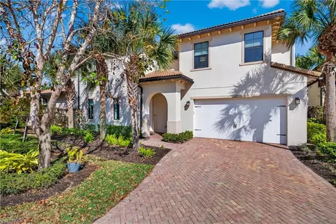 1142 Antaras Ct N, Naples, FL 34113