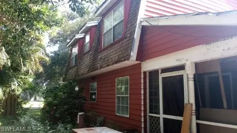 2236 River Pine Dr, Fort Myers, FL 33905