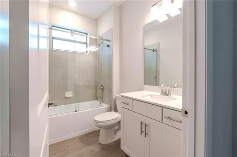 Bath - 21085 Verawood Loop, Estero, FL 33928 photo 2 of 3