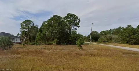 545 Columbus Blvd S, Lehigh Acres, FL 33974