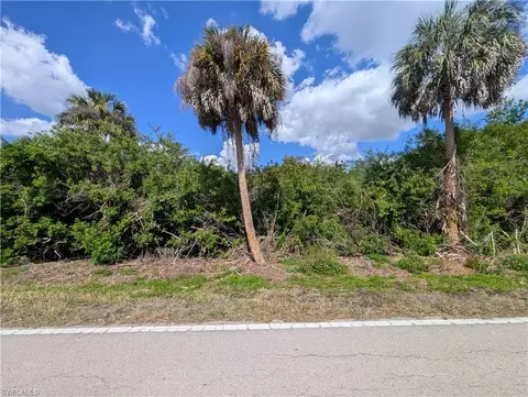 Nnnn 18th Ave Ne, Naples, FL 34120