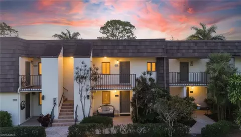 1604 Spoonbill Ln #1604-B, Naples, FL 34105