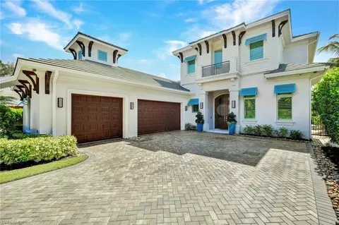 6892 Leeward Way, Naples, FL 34109