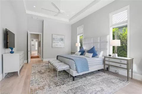 Bedroom - 725 Harbour Dr, Naples, FL 34103 photo 3 of 6