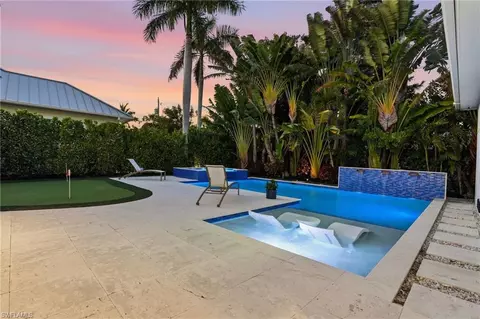 Exterior - 725 Harbour Dr, Naples, FL 34103 photo 14 of 18