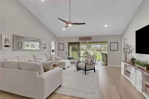 253 Via Perignon #18-3, Naples, FL 34119