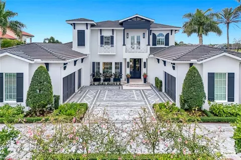 16744 Prato Way, Naples, FL 34110