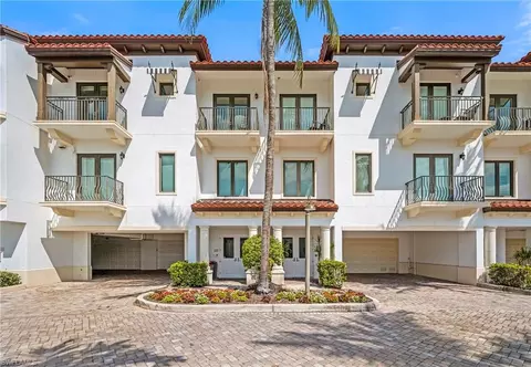 1530 5th Ave S #C210, Naples, FL 34102
