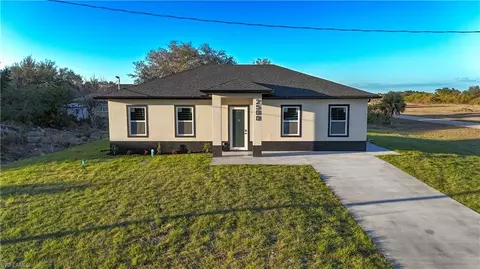 2500 72nd St W, Lehigh Acres, FL 33971
