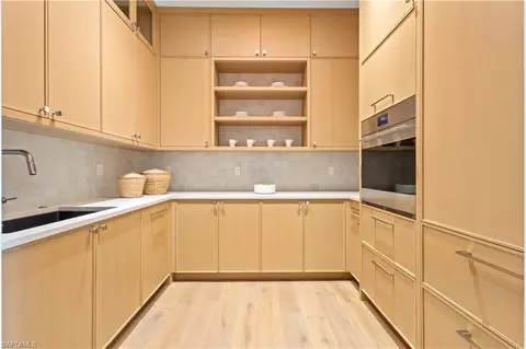 Kitchen - 745 Pectin Rd, Naples, FL 34102 photo 4 of 7