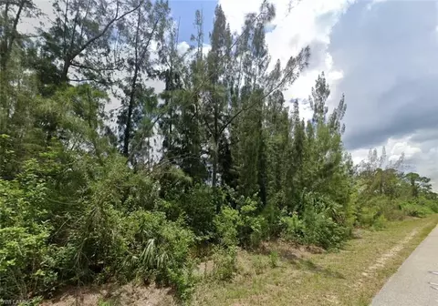1615 North Ave, Lehigh Acres, FL 33972