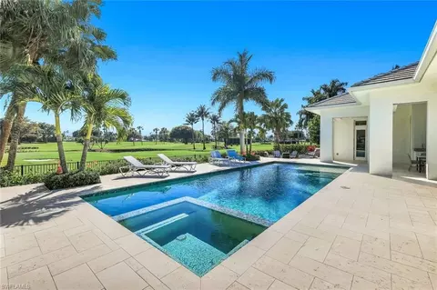 Exterior - 730 Harbour Dr, Naples, FL 34103 photo 7 of 8