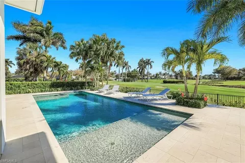 Exterior - 730 Harbour Dr, Naples, FL 34103 photo 5 of 8