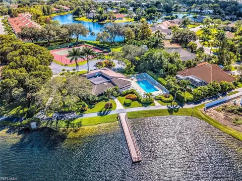 View/Area - 727 Warwick Pl, Naples, FL 34104 photo 4 of 7