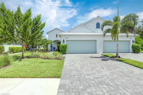 2238 Marquesa Cir, Naples, FL 34112 photo 2