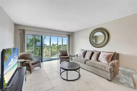 1 Bluebill Ave #409, Naples, FL 34108