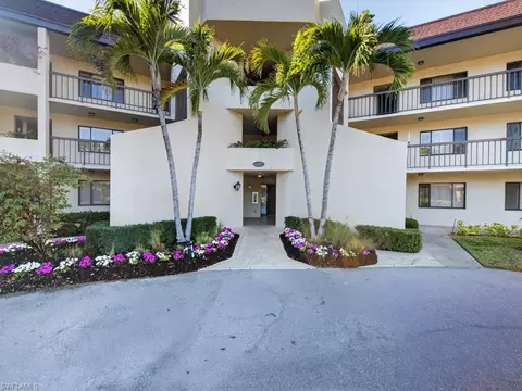 413 Augusta Blvd #206, Naples, FL 34113