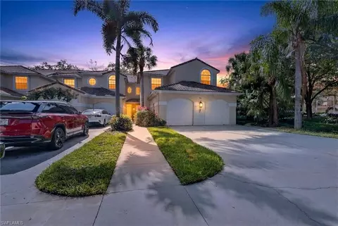 74 Silver Oaks Cir #9-103, Naples, FL 34119