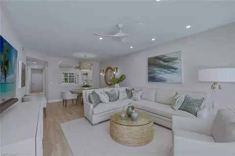 725 Luisa Ln #3, Naples, FL 34104