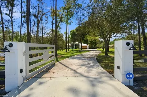 4740 5th Ave SW, Naples, FL 34119