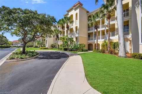 4843 Hampshire Ct #2-103, Naples, FL 34112