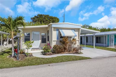 143 Moorhead Mnr #143, Naples, FL 34112