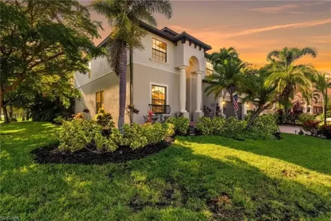 8843 Tropical Ct, Fort Myers, FL 33908