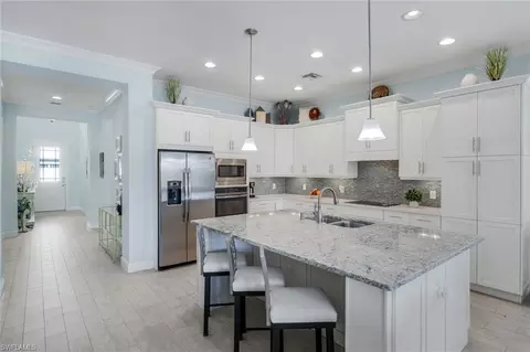 Kitchen - 6475 Warwick Ave, Naples, FL 34113 photo 4 of 4