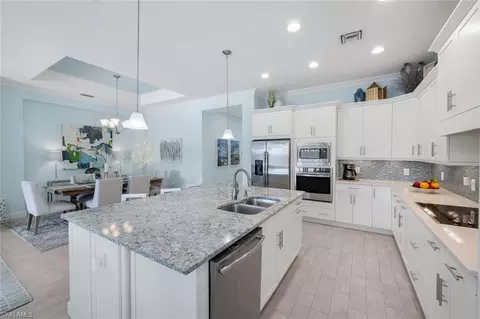 Kitchen - 6475 Warwick Ave, Naples, FL 34113 photo 2 of 4