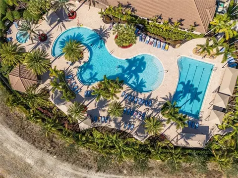Exterior - 3296 Pacific Dr, Naples, FL 34119 photo 5 of 5