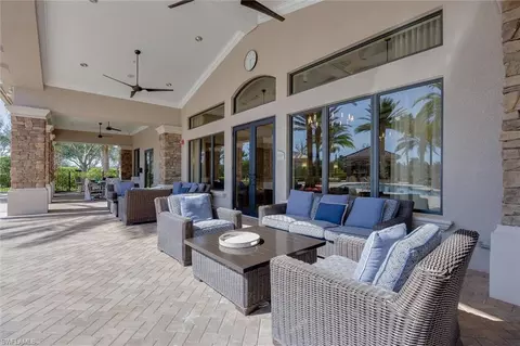 View/Area - 3296 Pacific Dr, Naples, FL 34119 photo 3 of 4