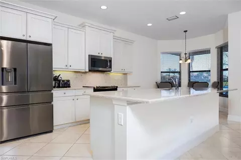 Kitchen - 3296 Pacific Dr, Naples, FL 34119 photo 3 of 3